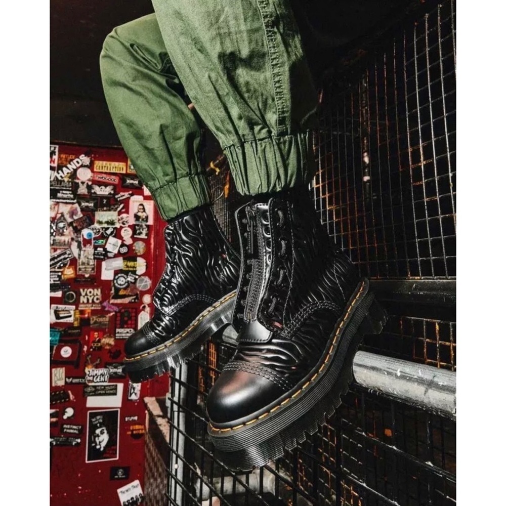 Dr. Martens Sinclair Platform Zebra Embossed Zip Up Lace Closure in Black - Picture 4 of 16